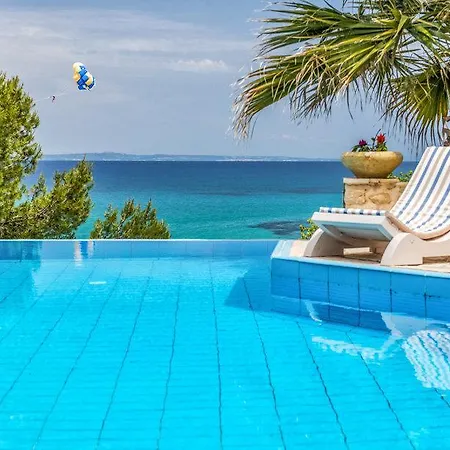 Bed & Breakfast Donkey Bay Club Tragaki